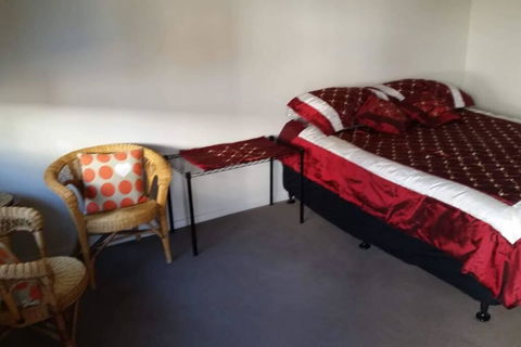 Dee B N B - Accommodation QLD 2