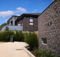 Delicate and Peaceful Bundoora Townhouse 11 - Accommodation QLD