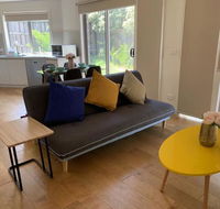 Delicate and Peaceful Bundoora Townhouse 7-R1 - Accommodation QLD