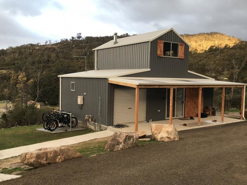 Derby Digs Barn - Accommodation QLD 0