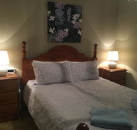 Desert Flower Cottages on Wolfram St - Accommodation QLD