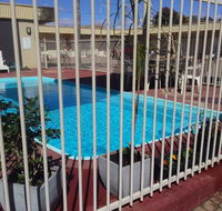 Desert Sand Motor Inn - Accommodation QLD