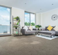 Designed Home of Ultimate Convenience In Gordon - Accommodation QLD