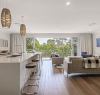 DESIGNER HOLIDAY BEACH PAD // 4 BED // COPA - Accommodation QLD