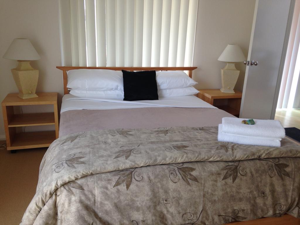 Collingwood Park WA Accommodation QLD