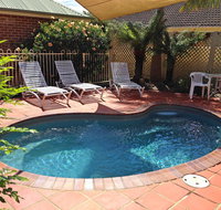 Dolphin Shores - Accommodation QLD