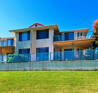 Dolphins 2 7 Commodore Crescent - Accommodation QLD