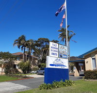Dolphins of Mollymook Motel and Fifth Green Apartments - Accommodation QLD