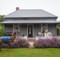 Domino House - Accommodation QLD