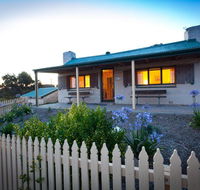 Donington Cottage Lincoln National Park - Accommodation QLD