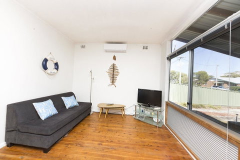 DOUGLAS COTTAGE FORSTER - Accommodation QLD 2