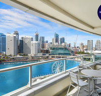 DREAM HARBOUR VIEW 2 BRM // GYM POOL and PARKING - Accommodation QLD