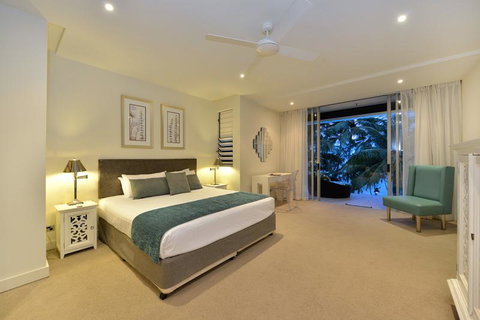 Drift Beachfront Condos - Accommodation QLD 1