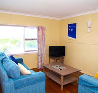 Dunroamin 20 Main Street - Accommodation QLD