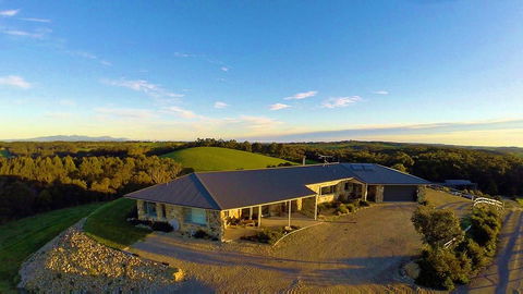 Eagle Rock B&B, Fish Creek - Accommodation QLD 0