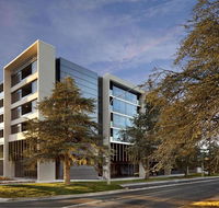 East Hotel and Apartments - Accommodation QLD