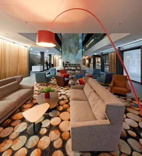 East Hotel And Apartments - Accommodation QLD 3