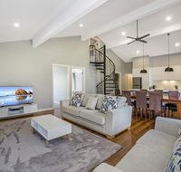 East Tempy - House  Bungalow - Accommodation QLD
