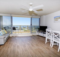 Ebbtide 3 - On Main Beach - Accommodation QLD