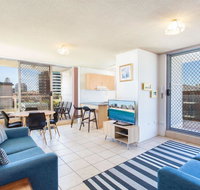 Ebbtide 6 - Opposite Main Beach - Accommodation QLD