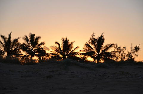 Econo Lodge Beachside - Accommodation QLD 3