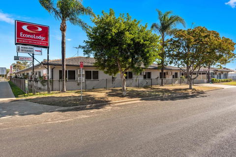 Econo Lodge Moree Spa Motor Inn - Accommodation QLD 1