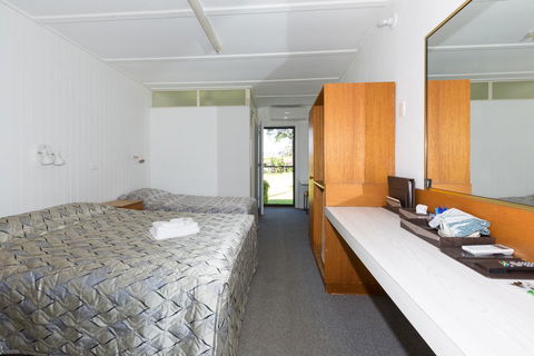 Eden Nimo Motel - Accommodation QLD 3