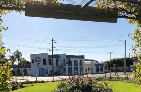 EL TORO MOTEL - Accommodation QLD 0