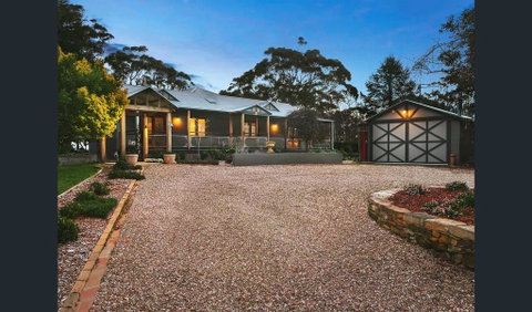Elixir - Luxury On Acreage - Accommodation QLD 1