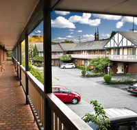 Elizabethan Lodge - Accommodation QLD