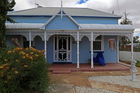 Ella's Place - Accommodation QLD 2