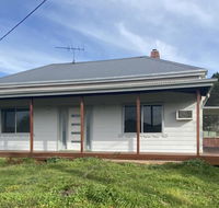Ellalong Lagoon Home with a view - Accommodation QLD