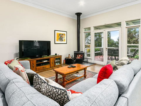 Elm Cottage - Accommodation QLD 3