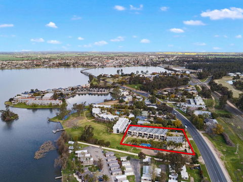 ELSINOR Townhouse 3 Mulwala - Accommodation QLD 3