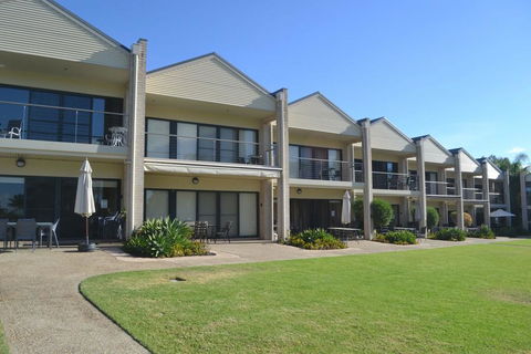 ELSINOR Townhouse 8 Mulwala - Accommodation QLD 1