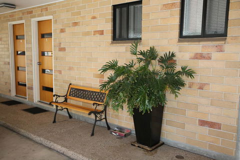Emerald Central Palms Motel - Accommodation QLD 2
