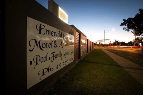 Emerald Gardens Motel & Apartments - Accommodation QLD 0