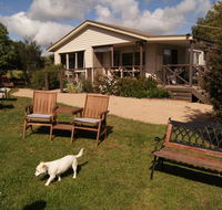 Emerald Hills Cottage - Accommodation QLD