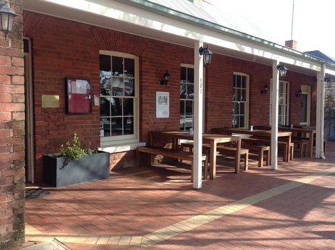 Emeu Inn Bed & Breakfast - Accommodation QLD 0