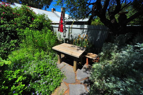 Emma Tiver Heritage Cottage - Accommodation QLD 1