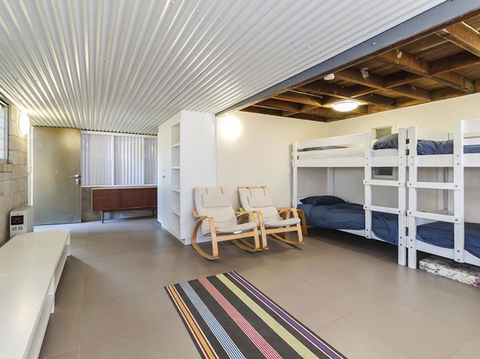 Endless Summer - Accommodation QLD 1