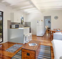 Enjoy the soothing sea breeze - Accommodation QLD