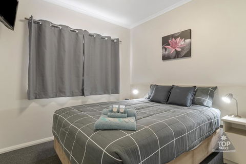 Esperance Bay Holiday Park - Accommodation QLD 3