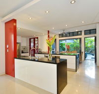 Esplanade Villa - Accommodation QLD