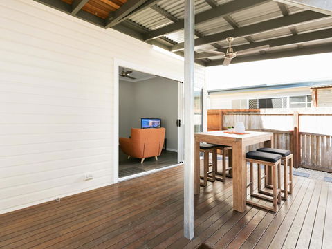 Estilo Bed And Breakfast - Accommodation QLD 3