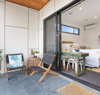 Eternity 141 - Room with private bathroom balcony bed  breakfast - Accommodation QLD