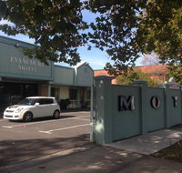 Evancourt Motel - Accommodation QLD