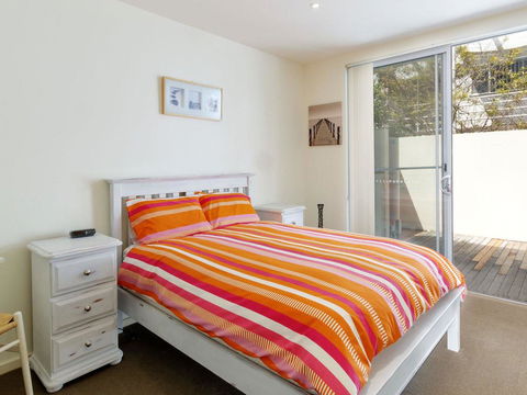 Executive Garden Apartment - Accommodation QLD 3