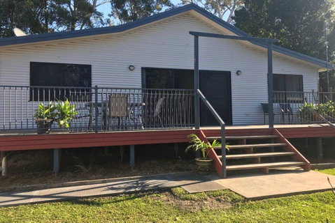 FAIRVIEW COTTAGE 25B - Waterfront Accommodation - Accommodation QLD 2
