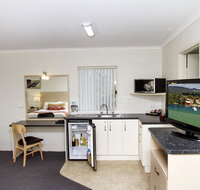 Fairway Motor Inn